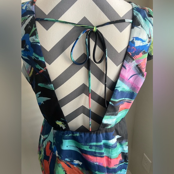 Maia Open Back Dress - Picture 4 of 6